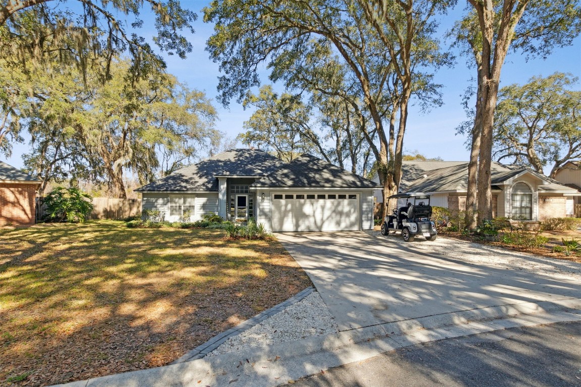 2137 N Natures Gate Court, Fernandina Beach, Florida image 2