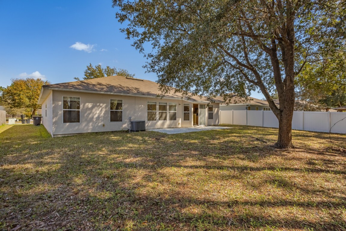 11690 Brian Lake Drive, Jacksonville, Florida image 16