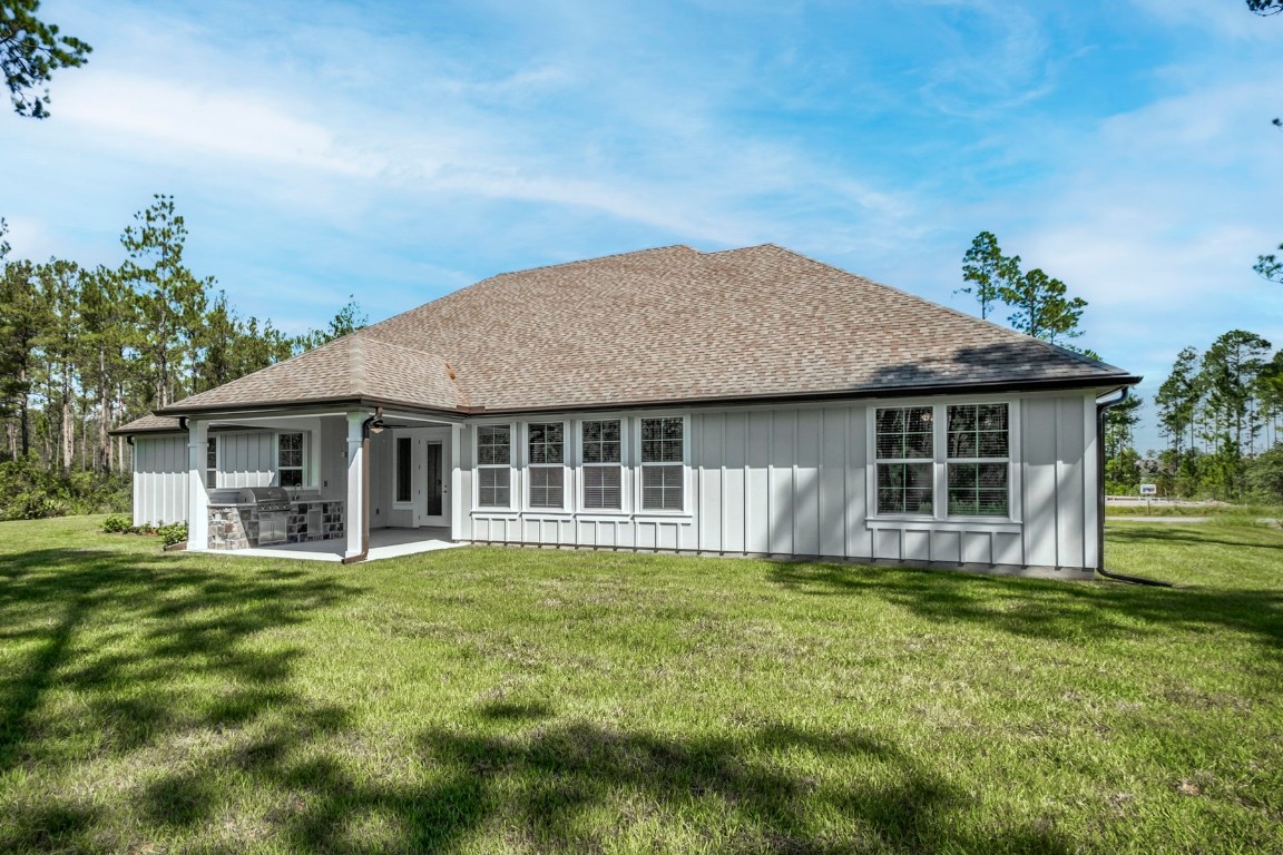 36151 Pitch Lane, Hilliard, Florida image 3