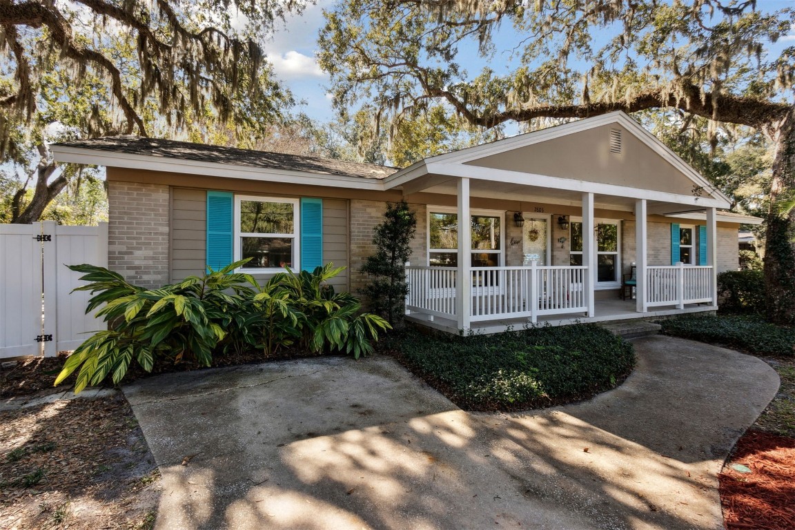 Fernandina Beach, Florida 32034, United States, 4 Bedrooms Bedrooms, ,3 BathroomsBathrooms,Residential,Pending,117932