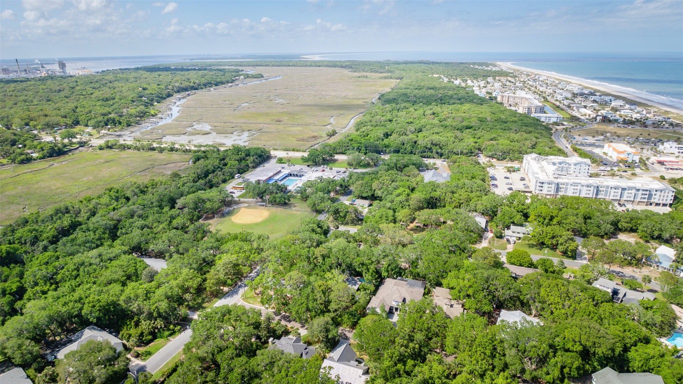 Fernandina Beach, Florida 32034, United States, 4 Bedrooms Bedrooms, ,3 BathroomsBathrooms,Residential,Pending,117932