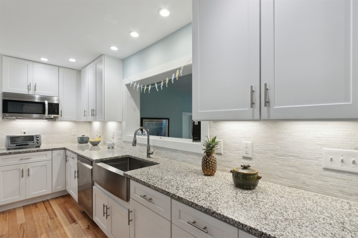 Fernandina Beach, Florida 32034, United States, 4 Bedrooms Bedrooms, ,3 BathroomsBathrooms,Residential,Pending,117932