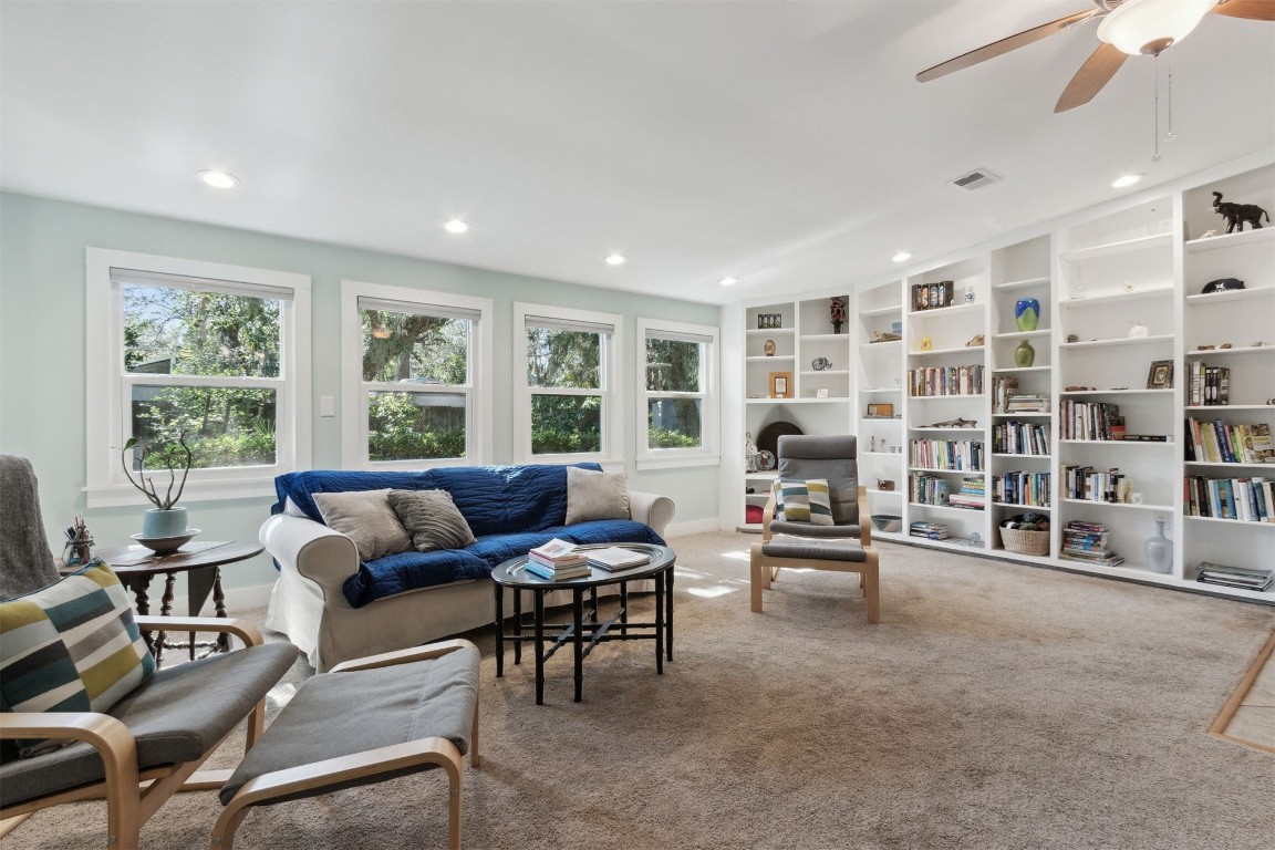 Fernandina Beach, Florida 32034, United States, 4 Bedrooms Bedrooms, ,3 BathroomsBathrooms,Residential,Pending,117932