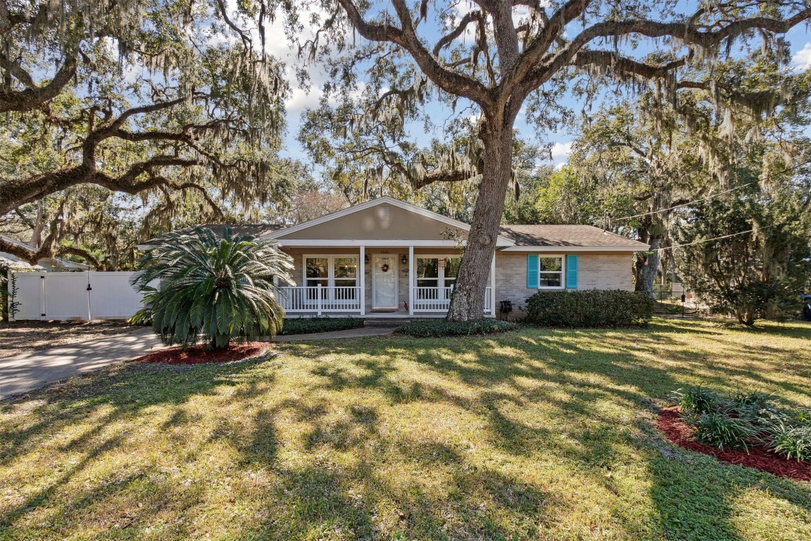 Fernandina Beach, Florida 32034, United States, 4 Bedrooms Bedrooms, ,3 BathroomsBathrooms,Residential,Pending,117932