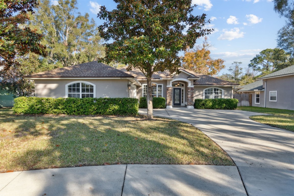 87555 Creekside Drive, Yulee, Florida image 2