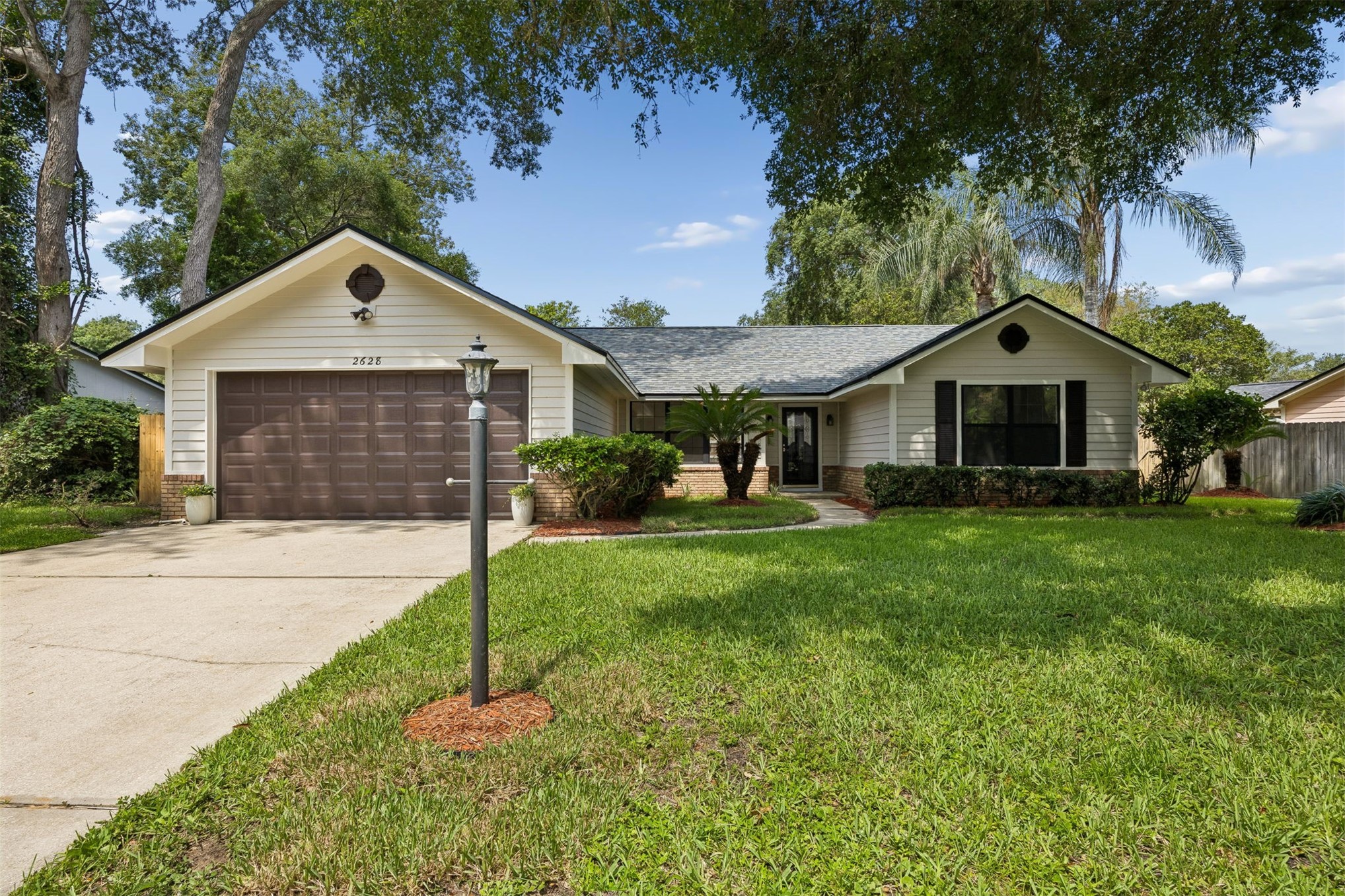 Photo 1 of 28 — 2628 PIRATES BAY Drive, Fernandina Beach, FL 32034
