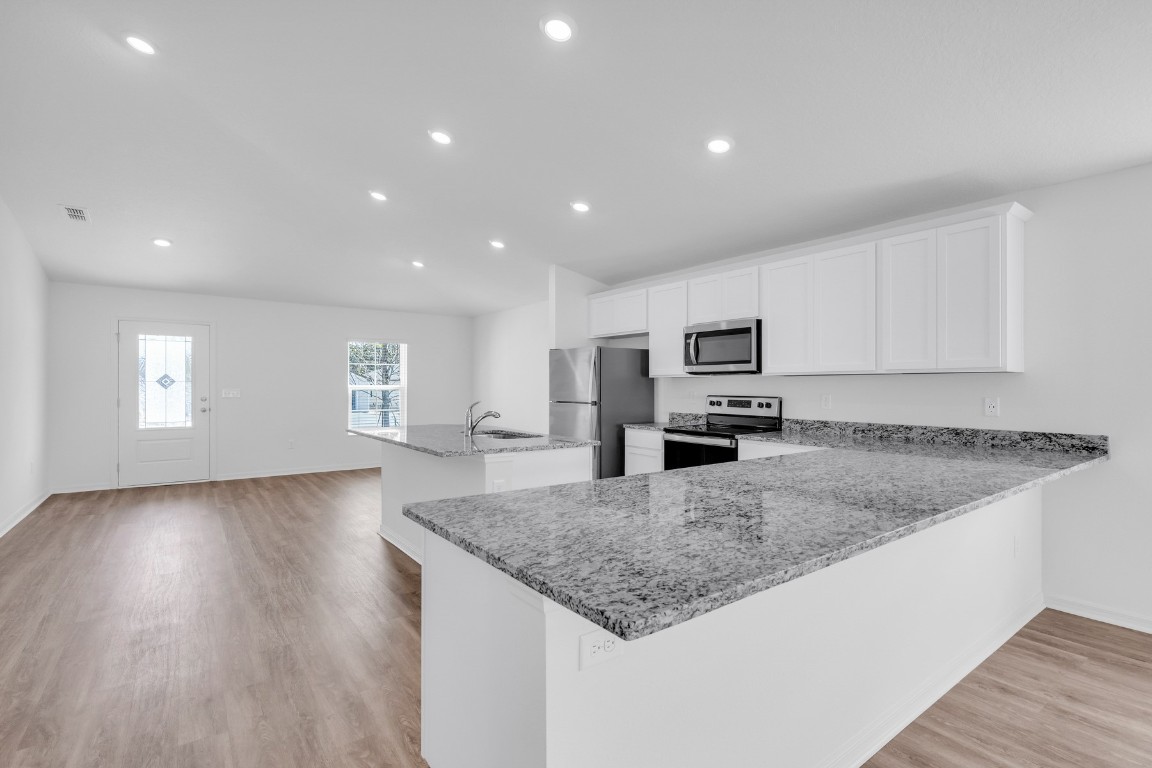 37343 Whisper Way, Hilliard, Florida image 6
