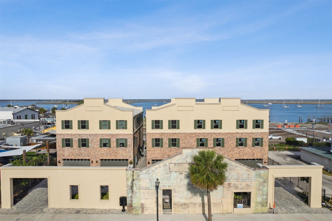 21 N 2nd Street, Fernandina Beach, Florida image 1