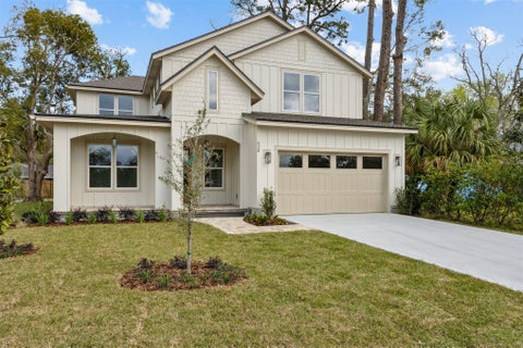 Homes For Sale - 424 S 3rd Street<br/> Nassau County, Fernandina Beach, FL 32034