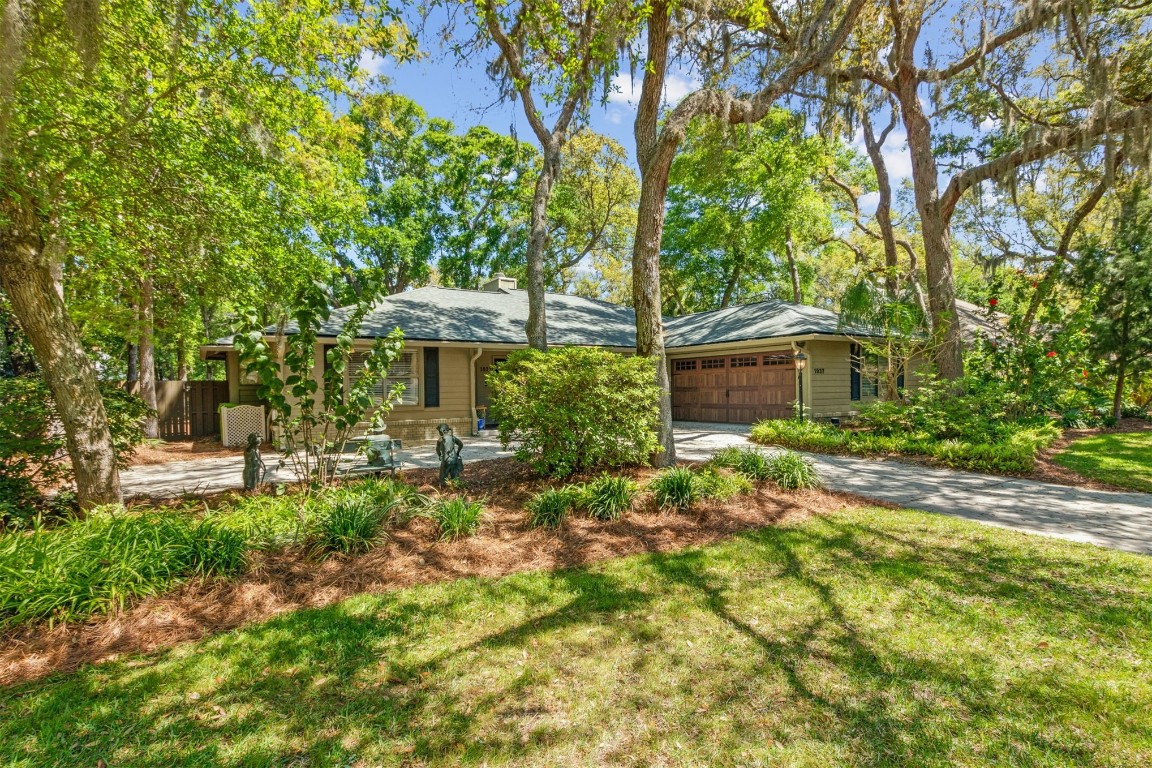 1937 N Lakeside Drive, Fernandina Beach, Florida image 2