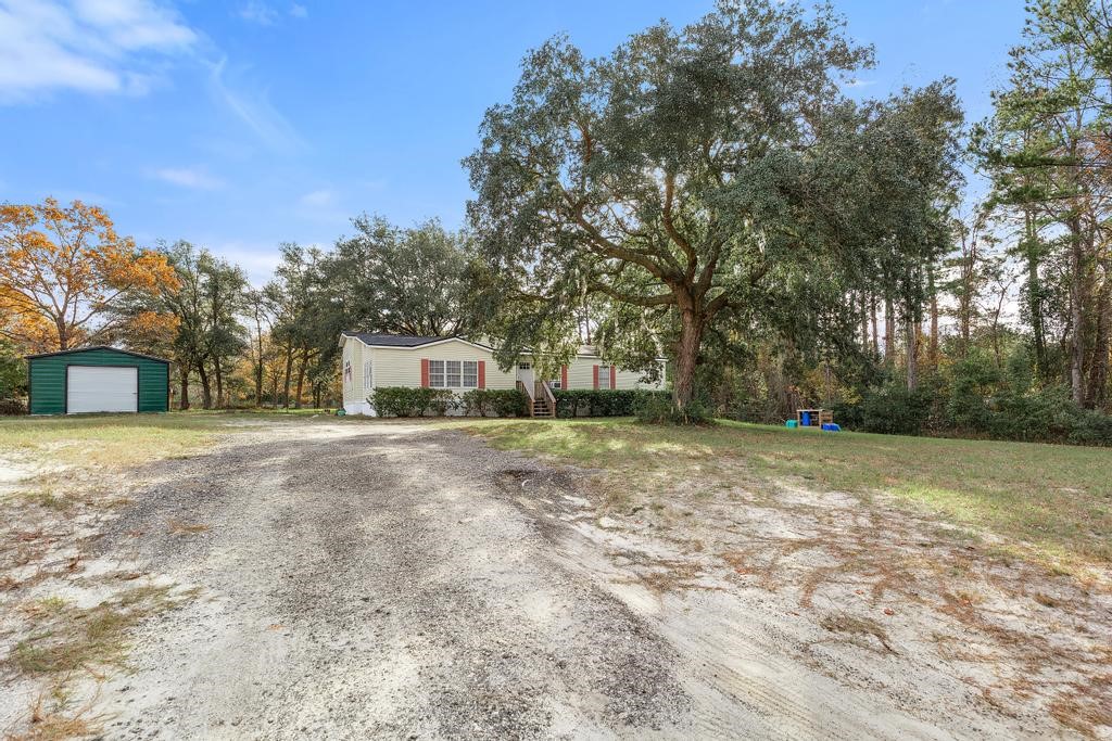 2949 Barbara Lane, Hilliard, Florida image 3