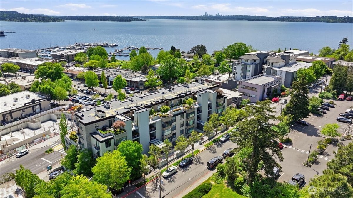 129 3rd Avenue 404