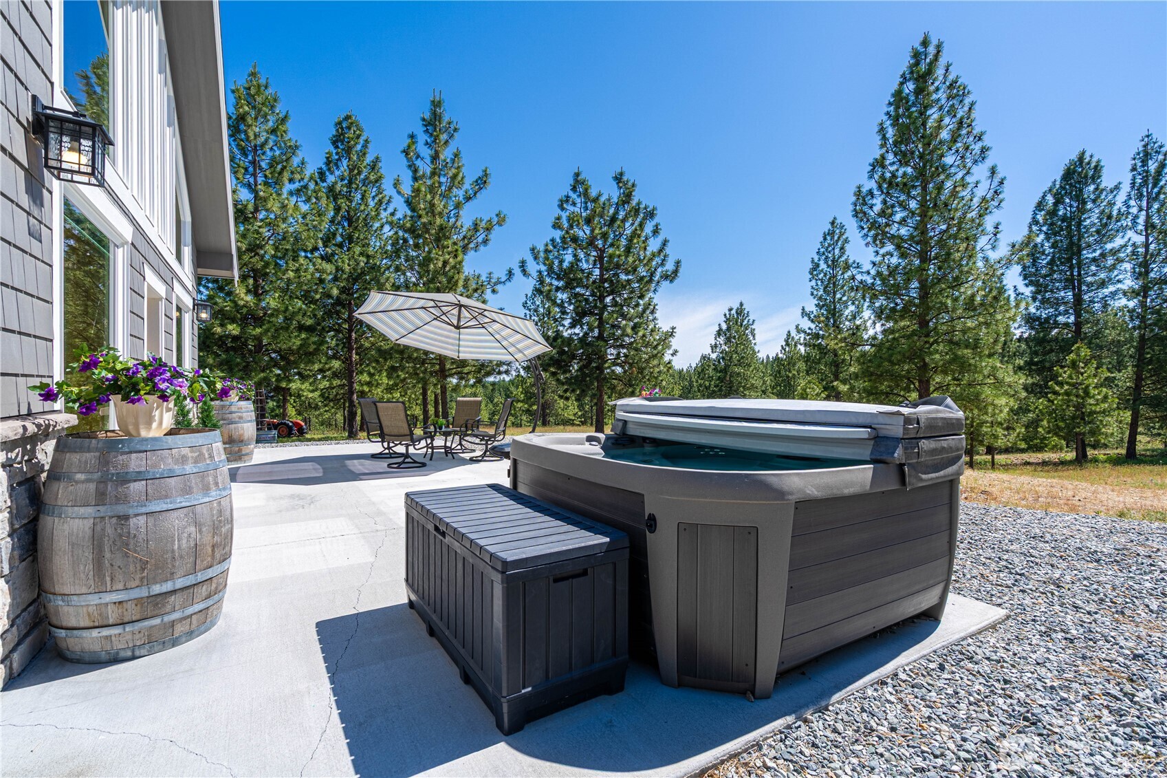 250 Open Ln
