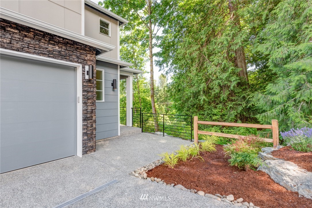 509 103rd Drive SE