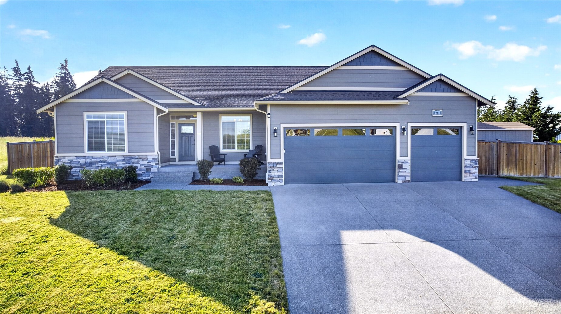 12111 Maxvale Hill Court SE
