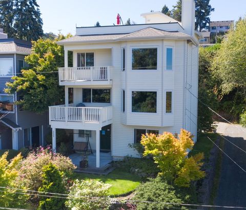 3235 25th Avenue W Seattle WA 98199
