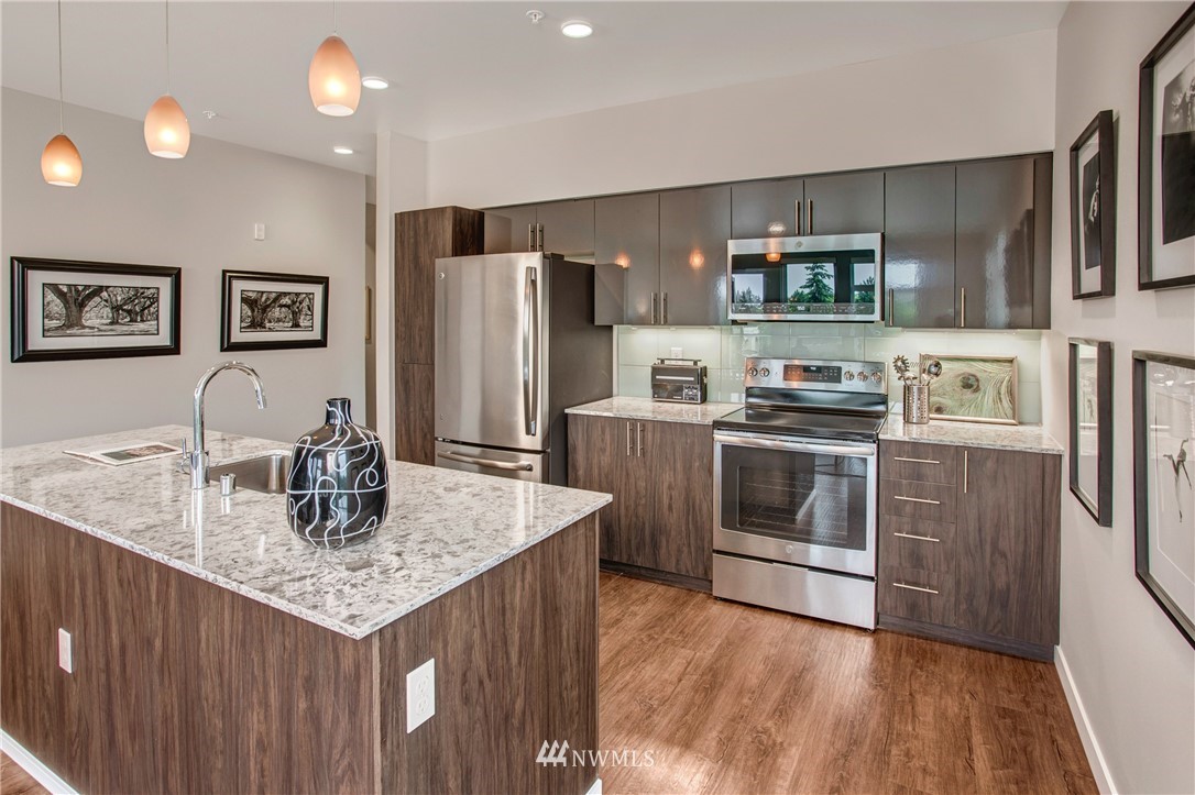 1085 103rd Avenue NE 327