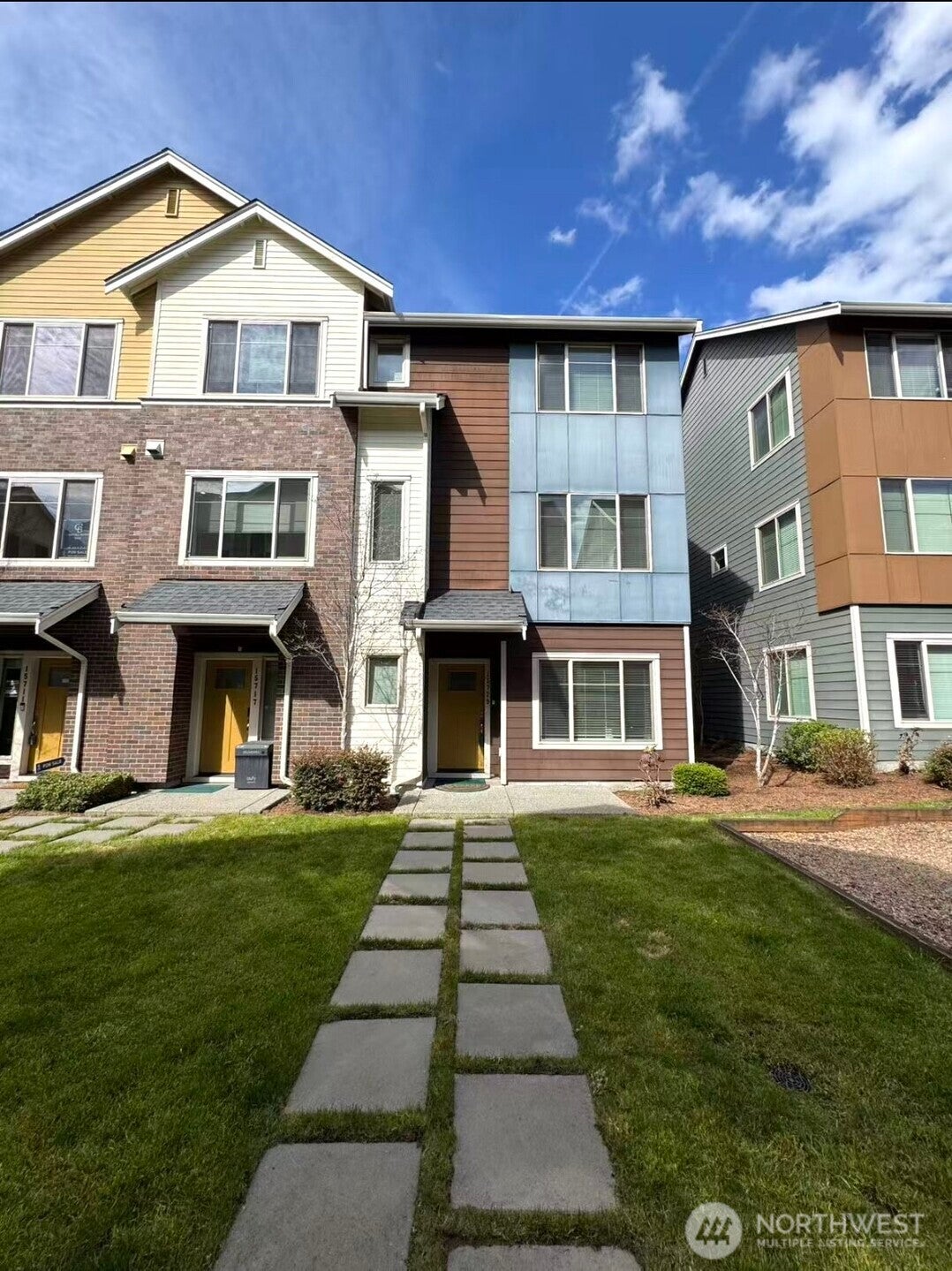15729 NE 14th Aly - Image 1