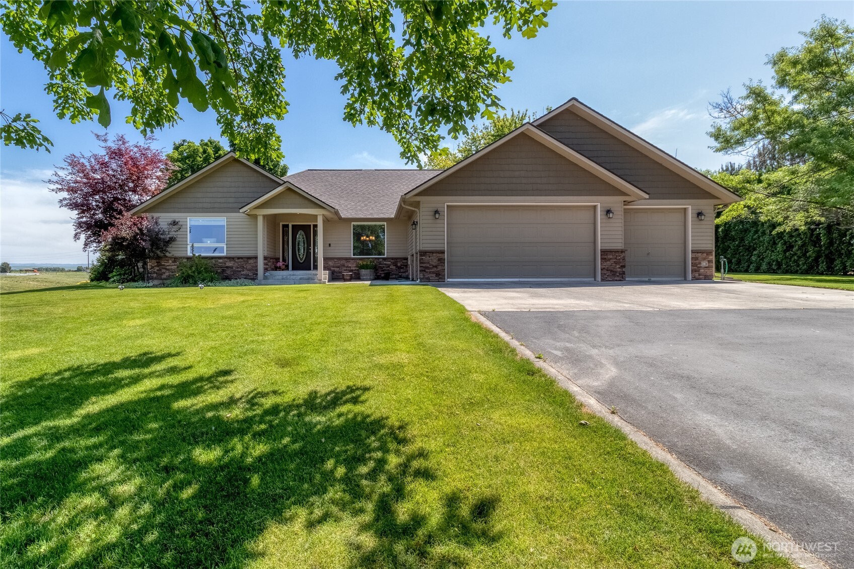 4673 Larson Road
