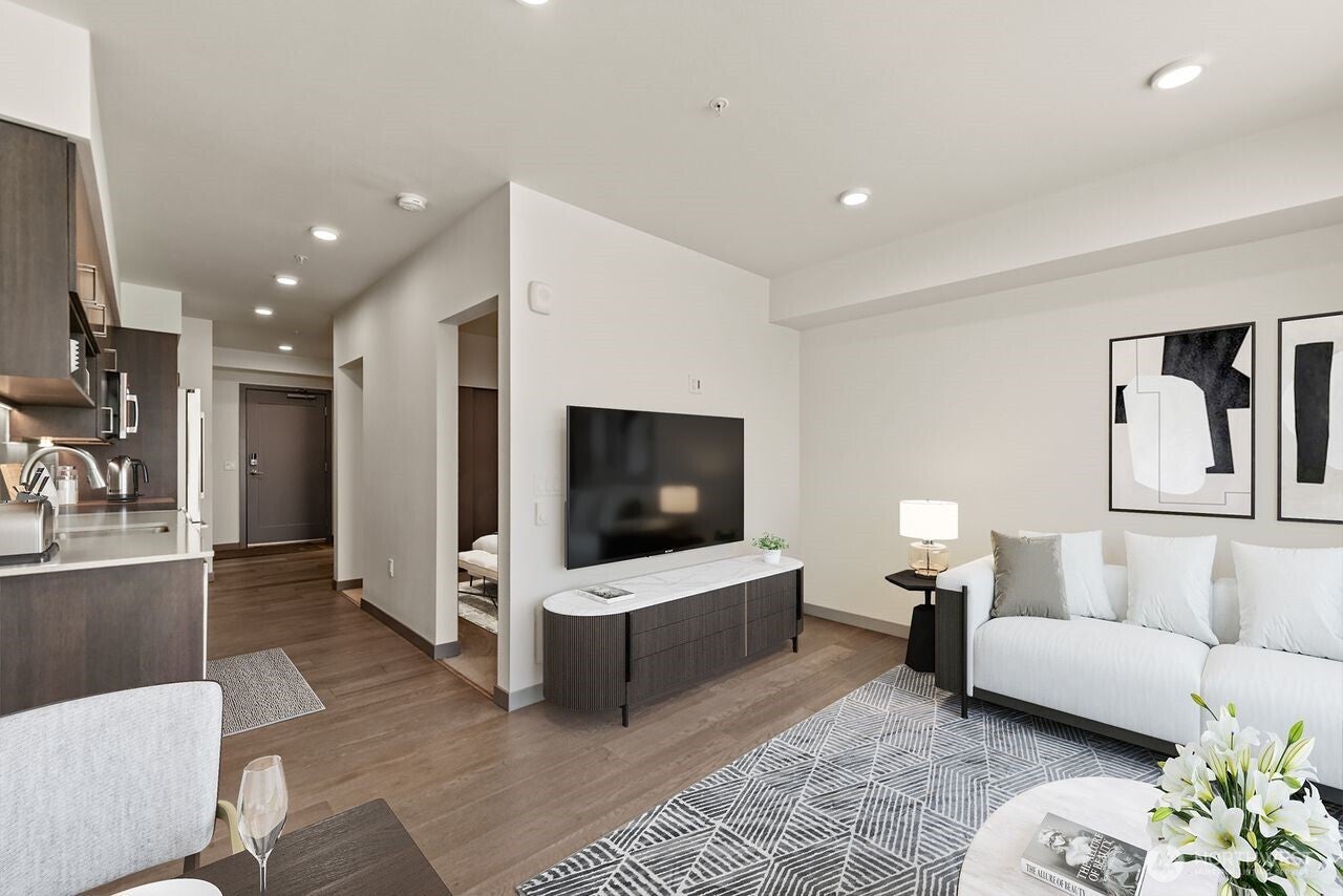 11903 NE 128th Street 610