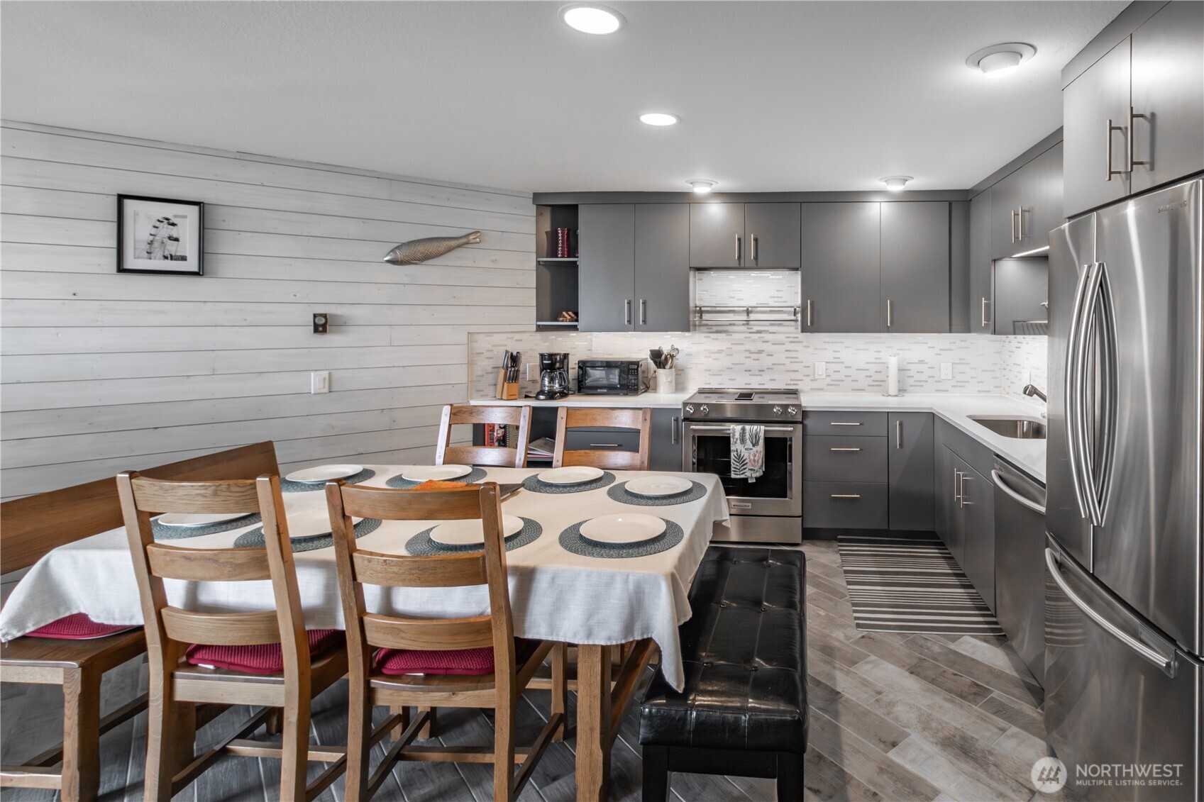 7806 Birch Bay Dr 907