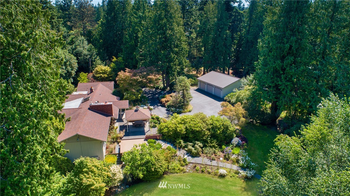 540 Edmonds Way