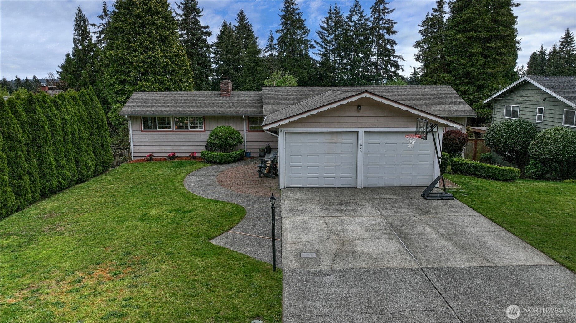 1045 Sunrise Lane