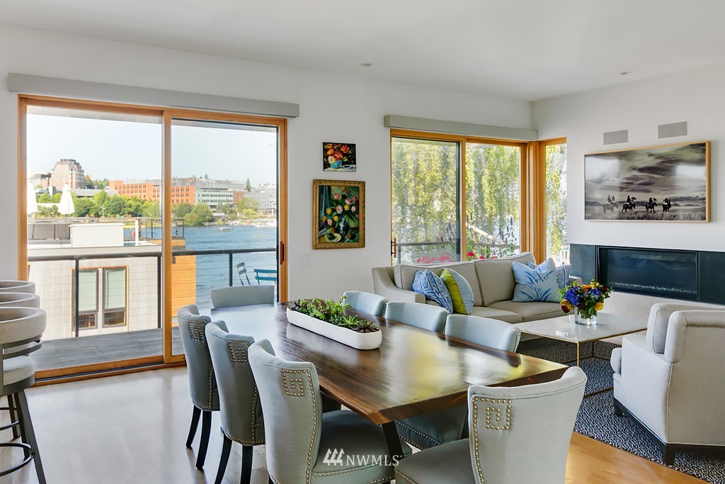 3212 Portage Bay Place E A