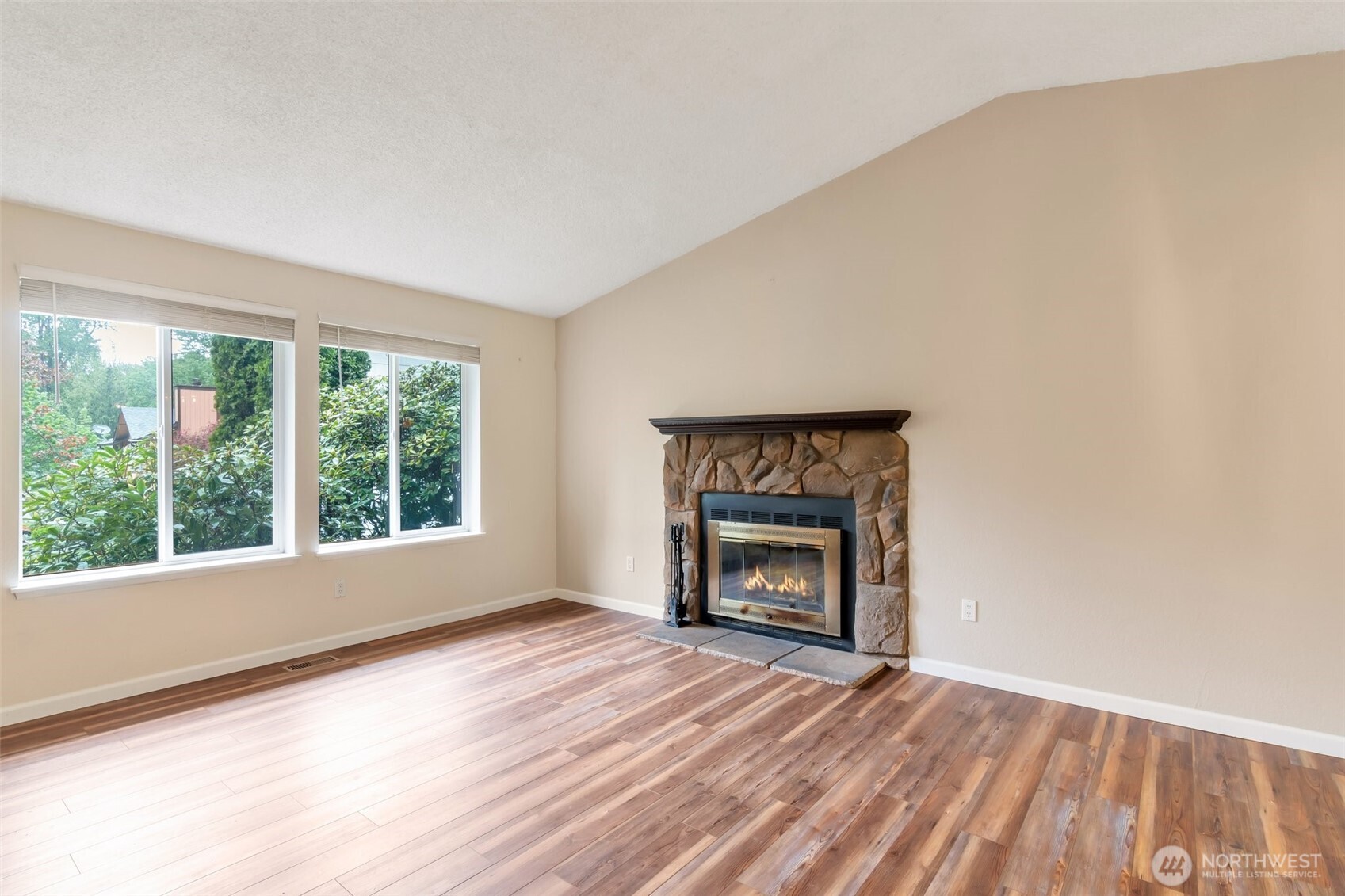 1132 S 22nd Court