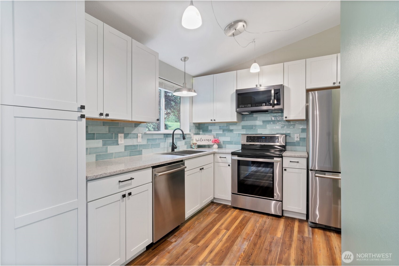 1132 S 22nd Court