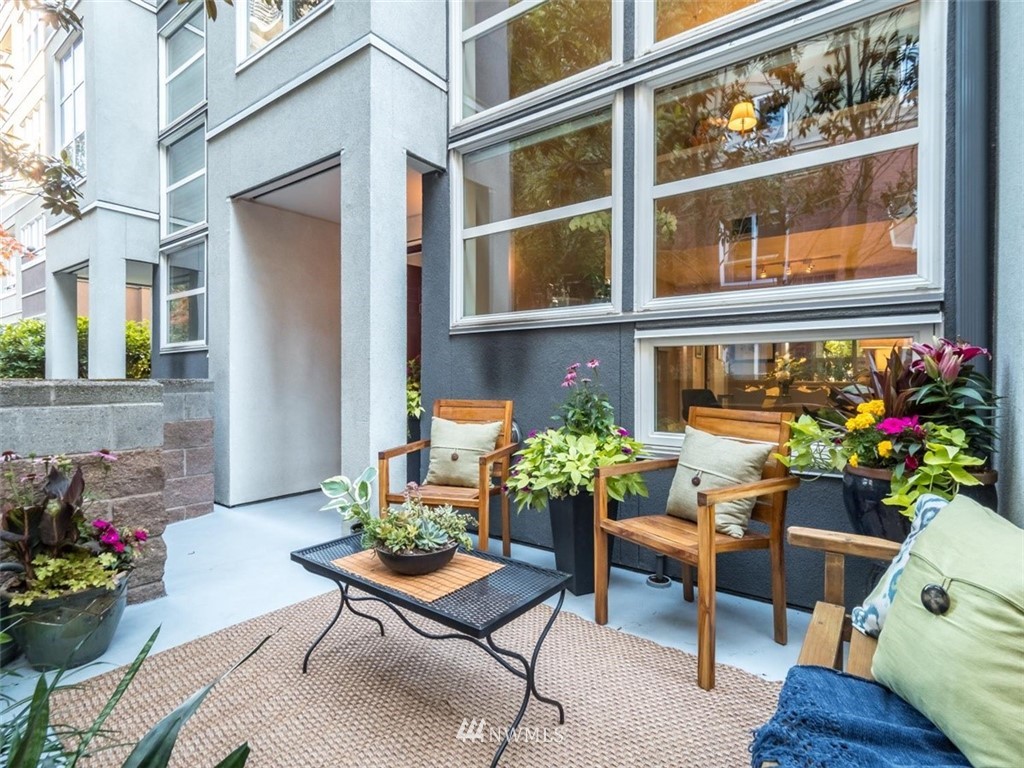 10042 Main Street 117