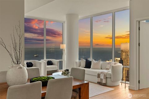 121 Stewart Street 2807 Seattle WA 98101