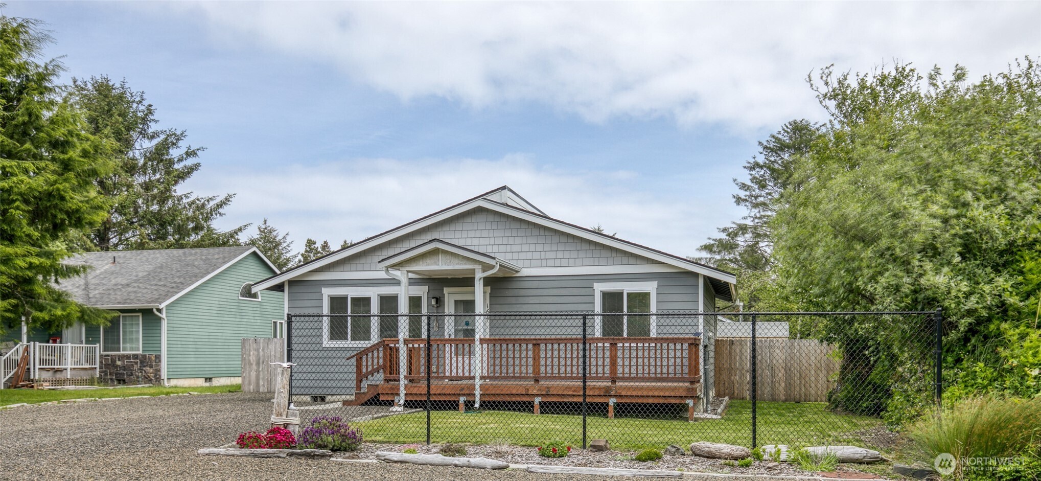 164 N Oar Loop NW