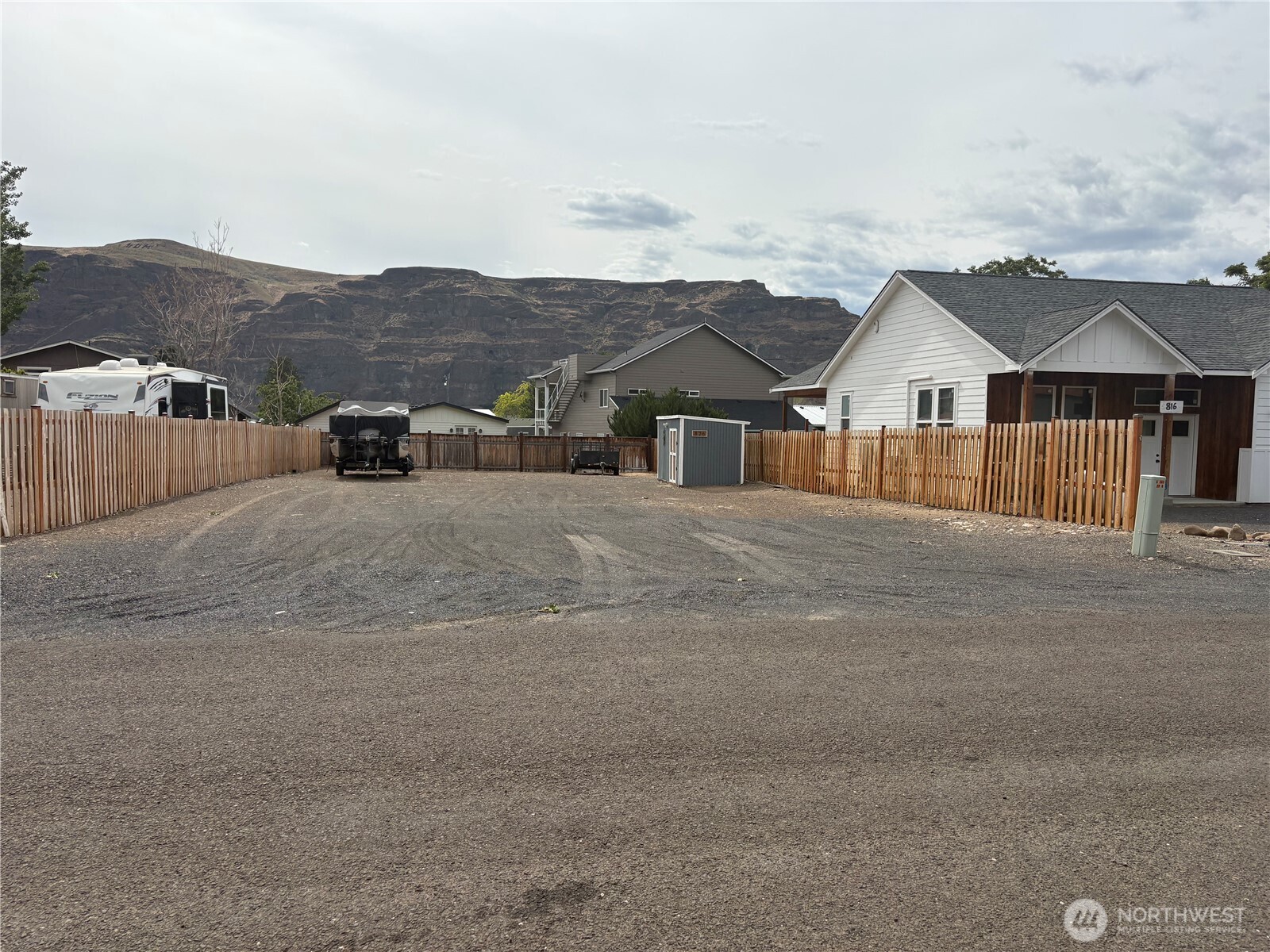 826 SW Chukar Place