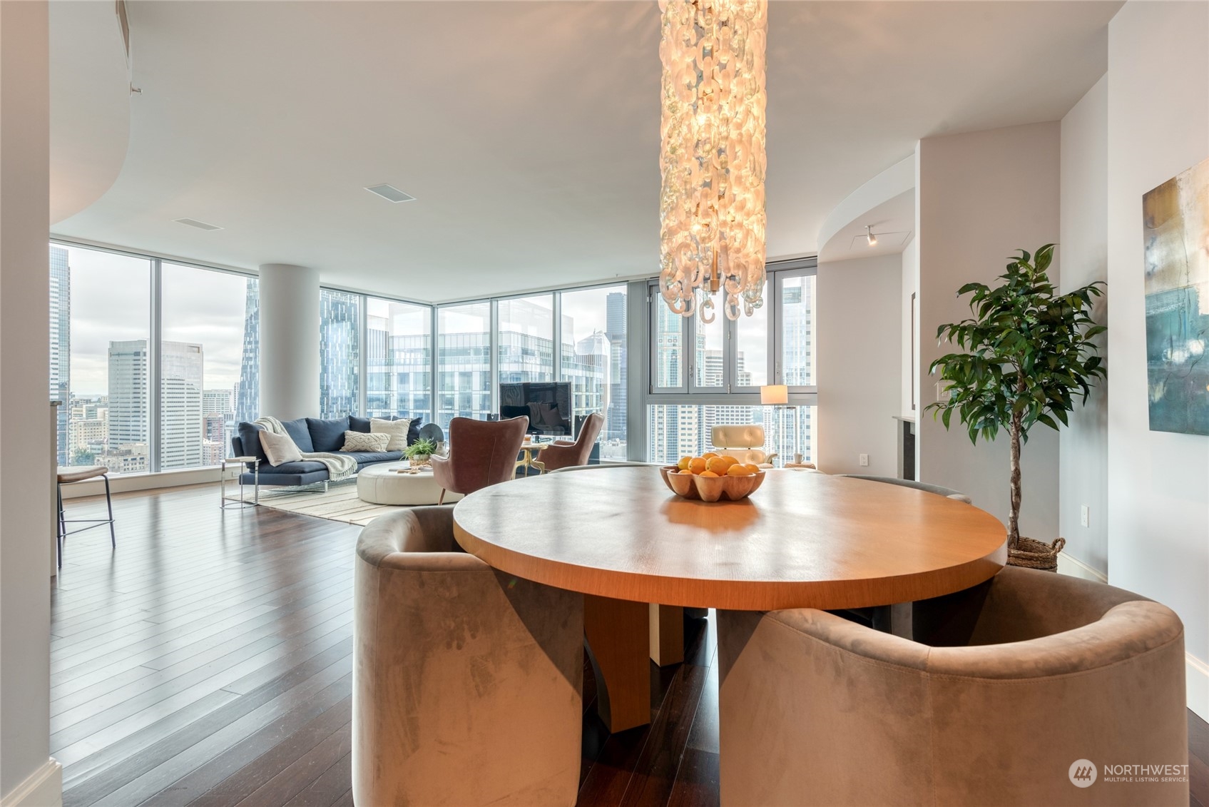 1521 2nd Avenue 3601