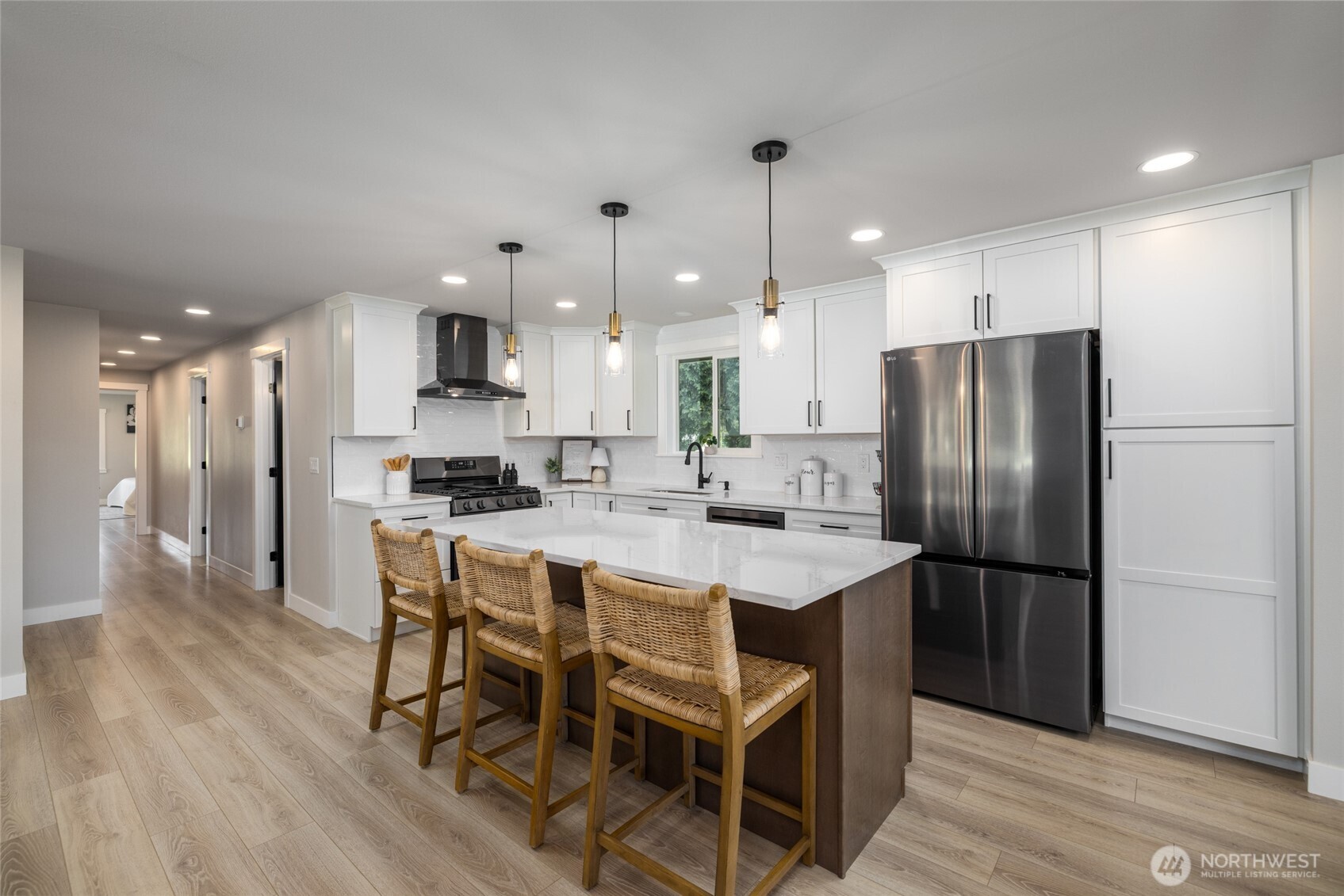 323 W King Tut Road