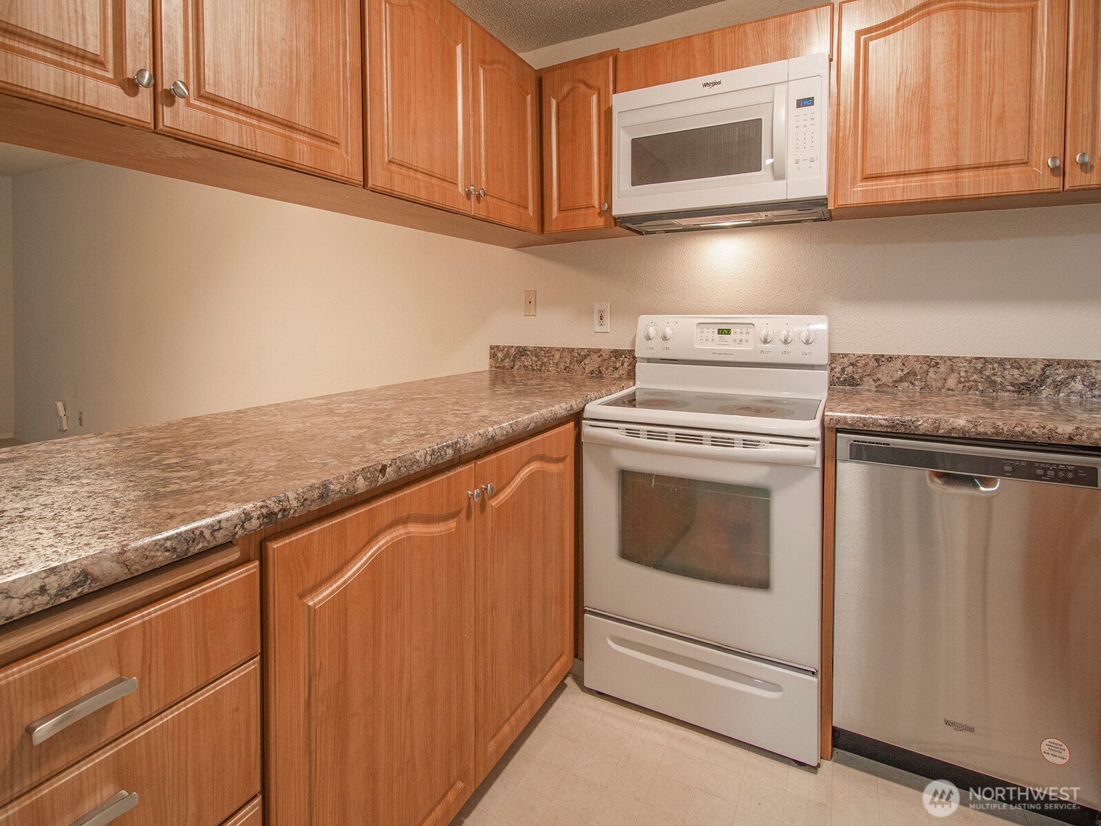 14527 NE 40th Street G204