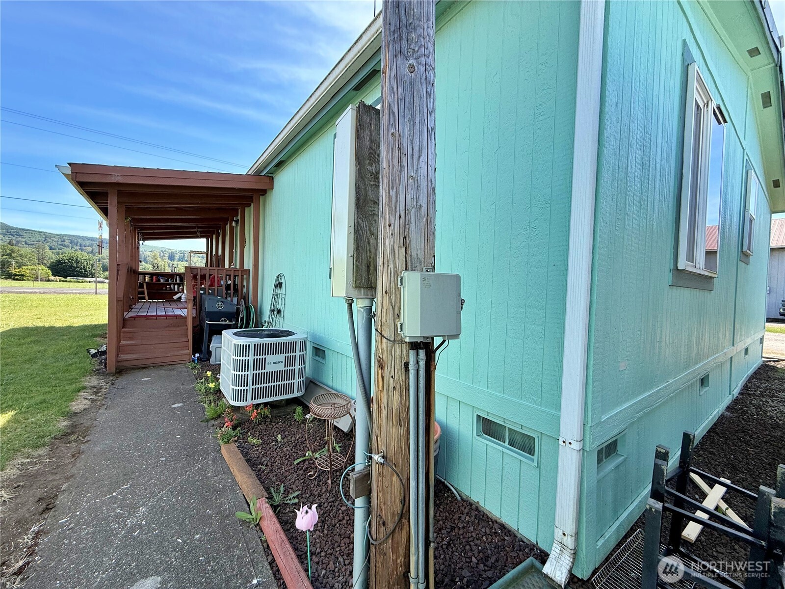 154 Mossyrock Road W 4