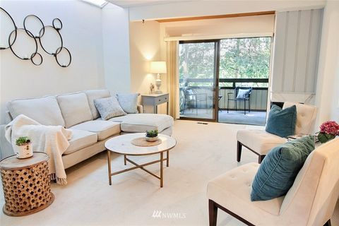 3517 109th Place NE 39-1 Bellevue WA 98004