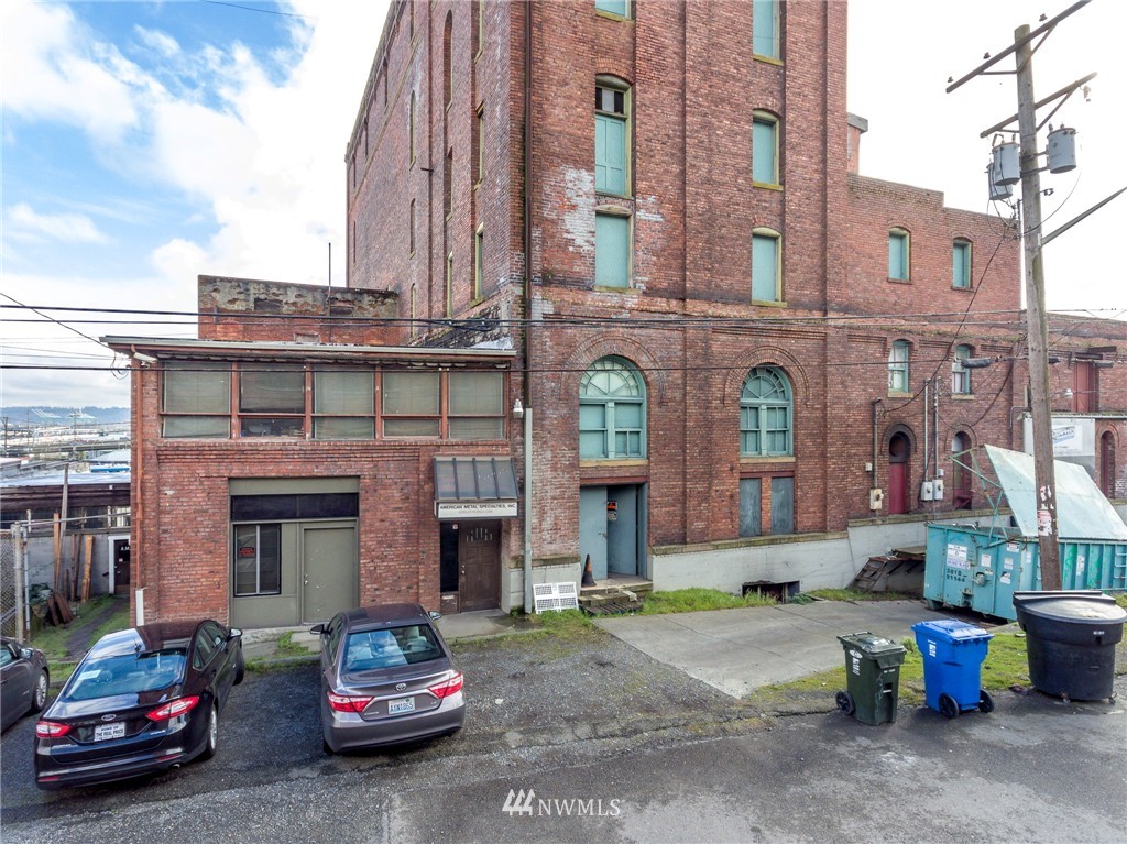 2509 S Holgate Street
