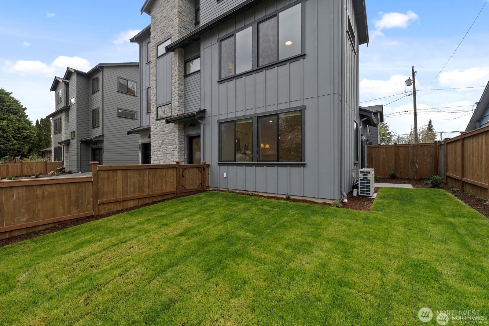 2723 NE 87th Street