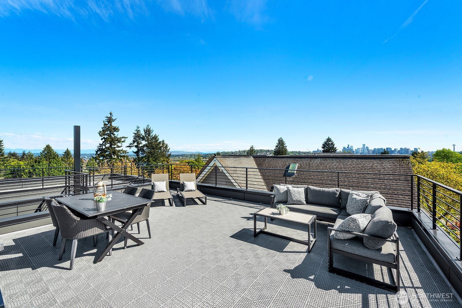 4116 Burke Avenue N