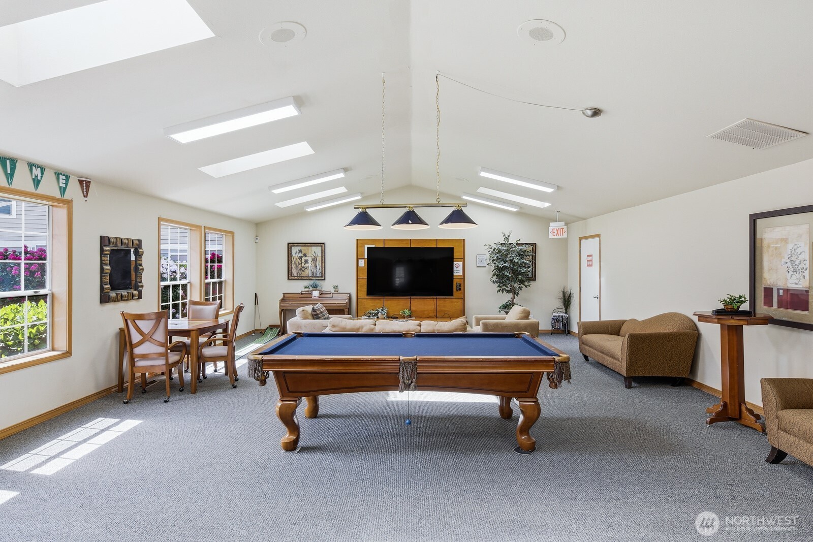 11527 Highway 99 E-206