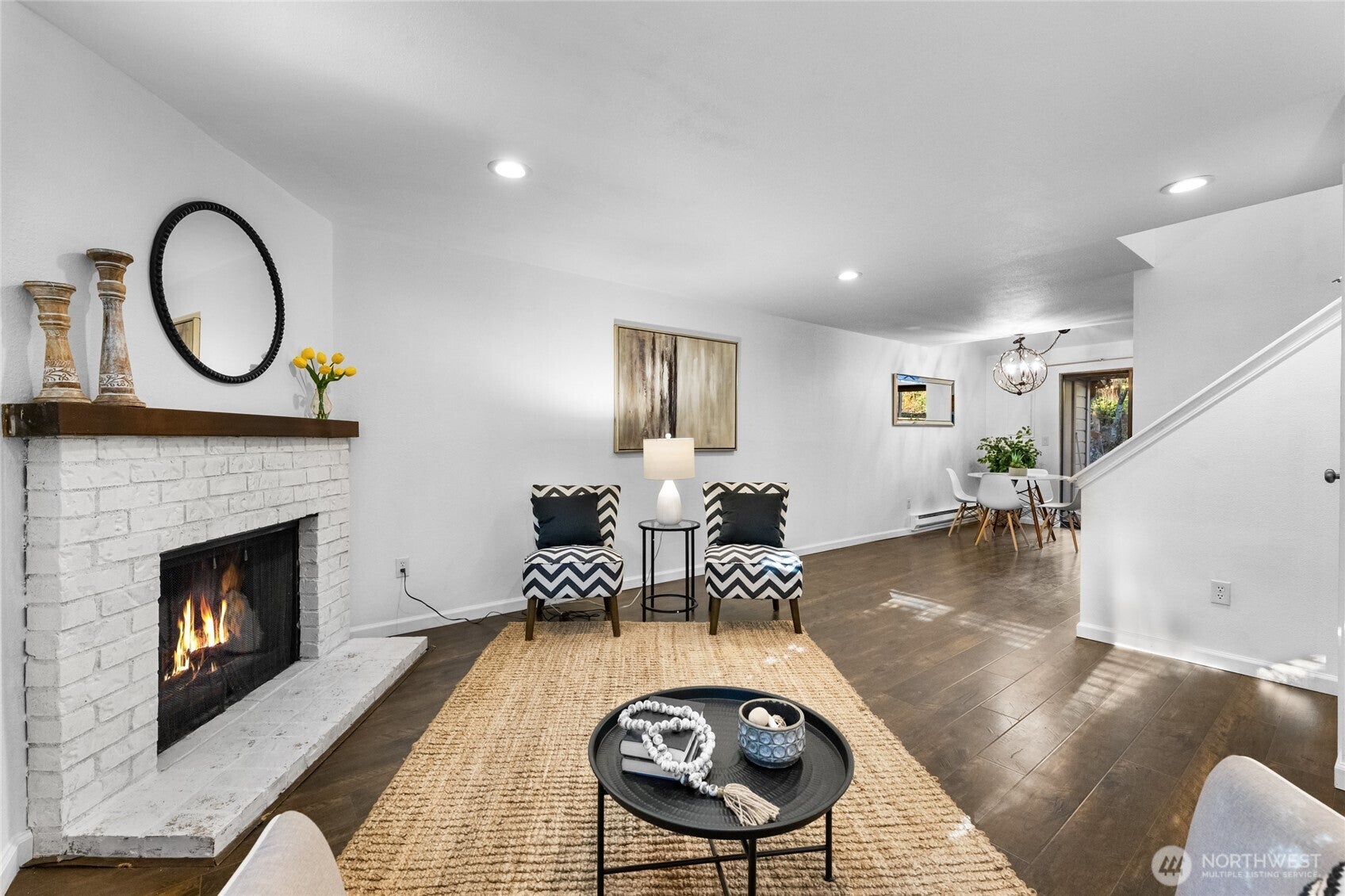 1555 Union Avenue NE 39