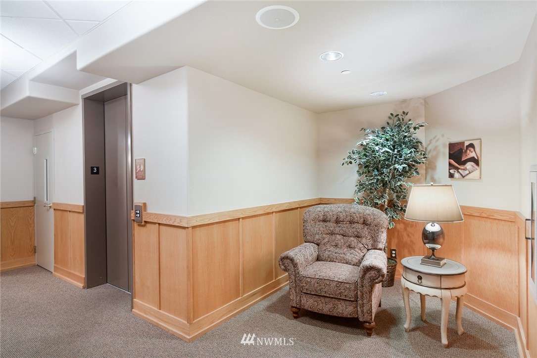 360 Knechtel Way NE 307