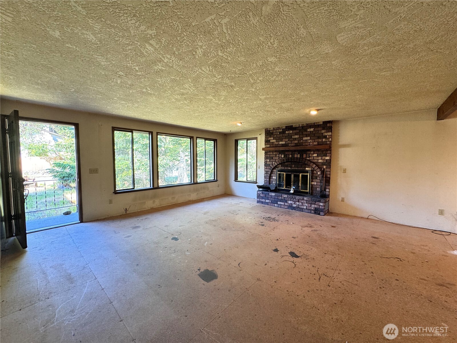 2139 Seabreeze Place