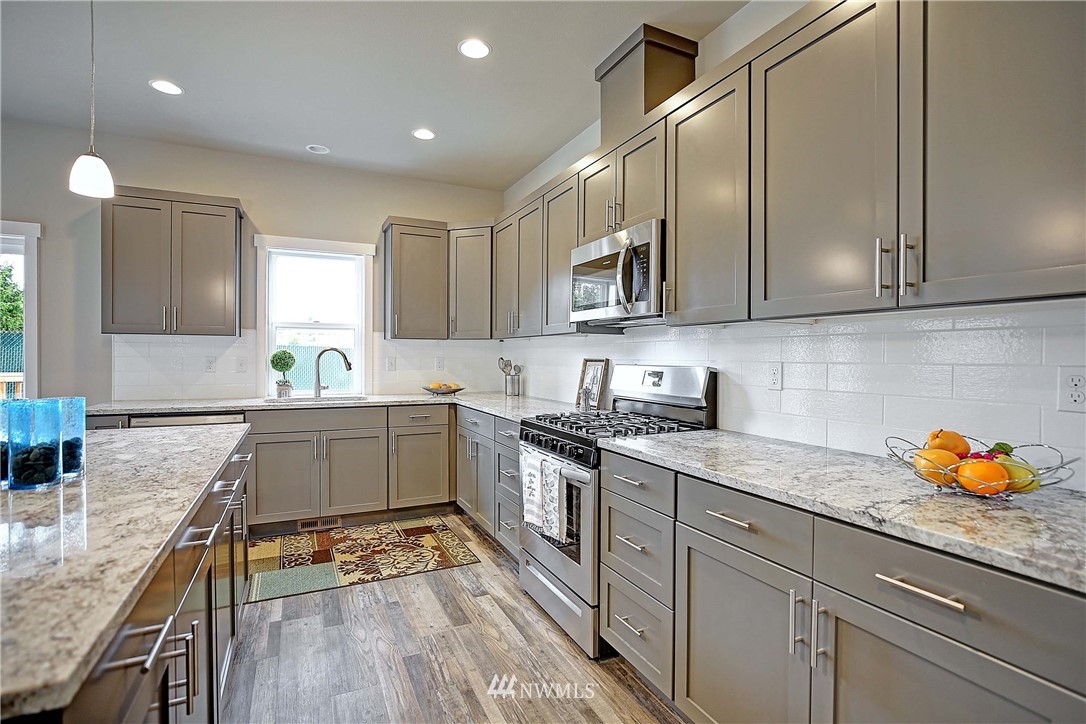 7012 277th Street NW