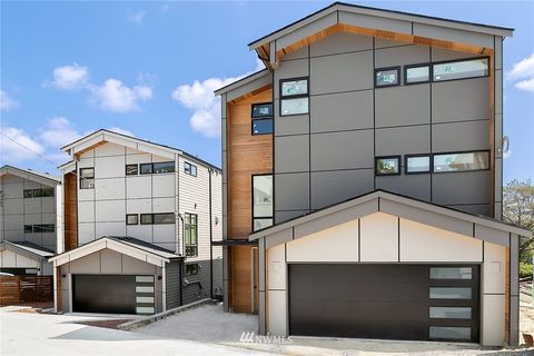 7103 Aurora Avenue N Seattle WA 98103
