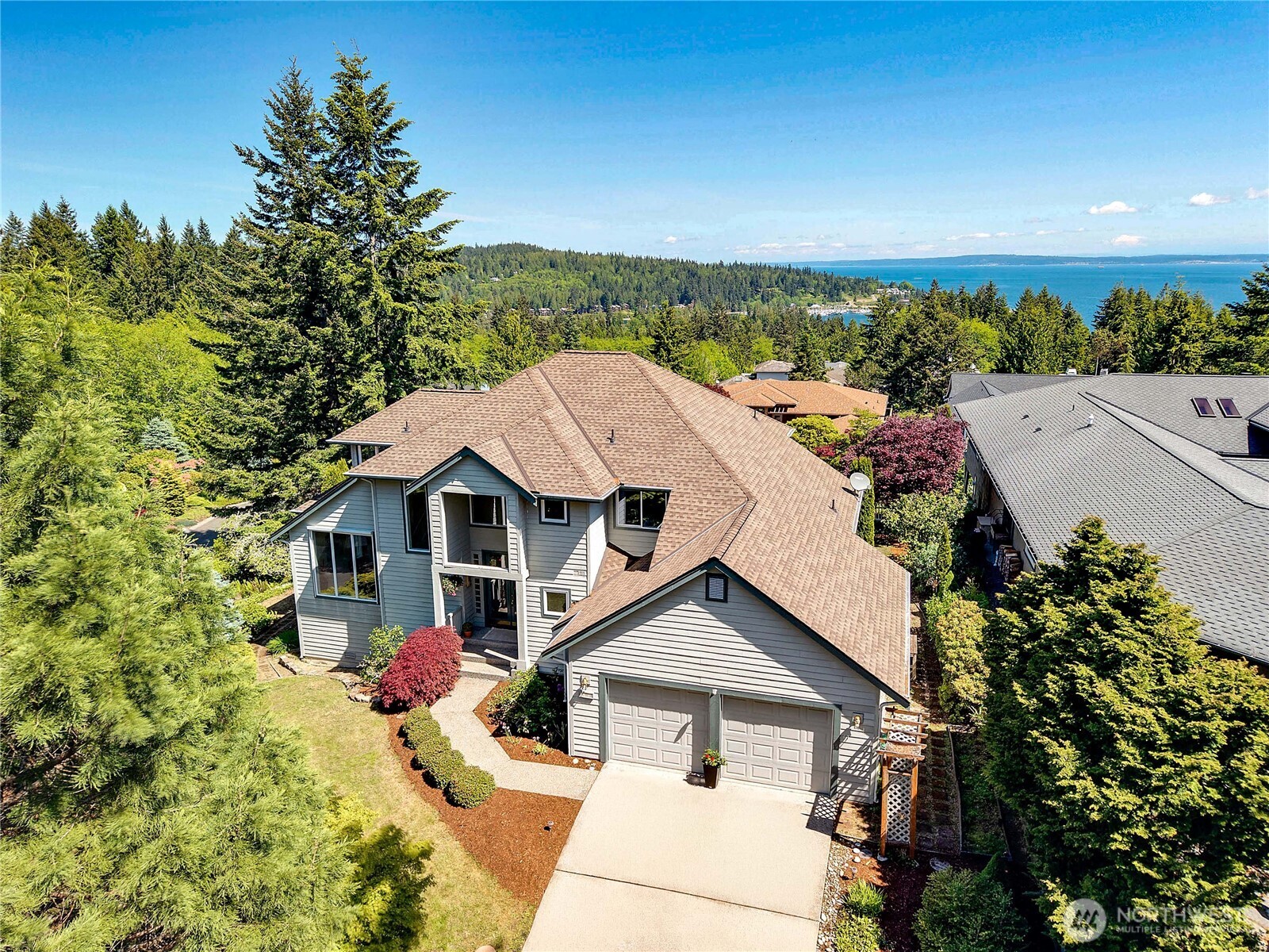 103 Deer Hollow Circle