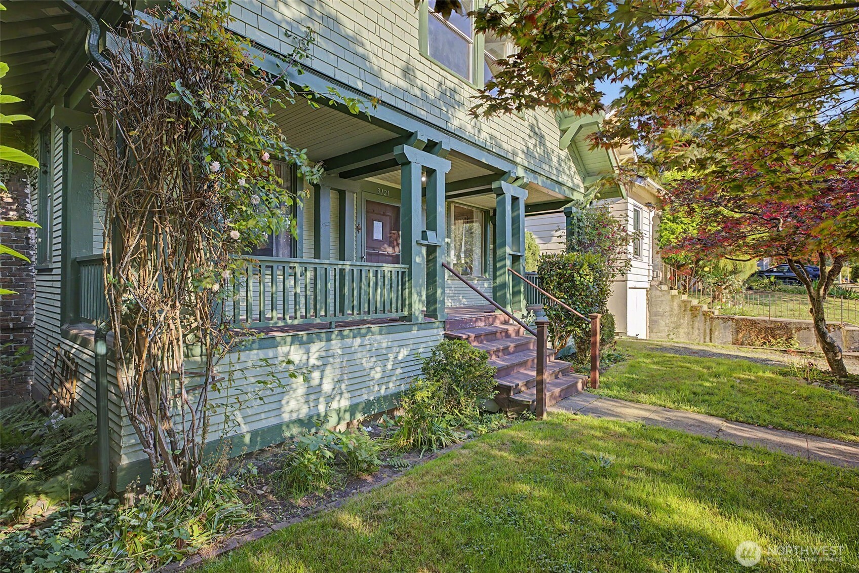3121 Norton Avenue